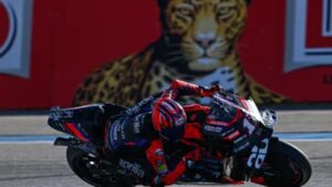 MotoGP, Maverick Viñales (2.º): “Estamos a melhorar cada vez mais” thumbnail