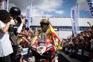 WSBK, Álvaro Bautista (1º): “Não estou feliz pela vitória, mas pela corrida” thumbnail