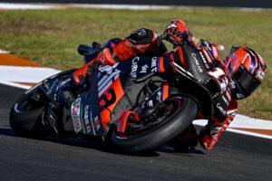 MotoGP, Valência, Q2: Pole e novo recorde de Viñales, Martin atrás de Bagnaia thumbnail