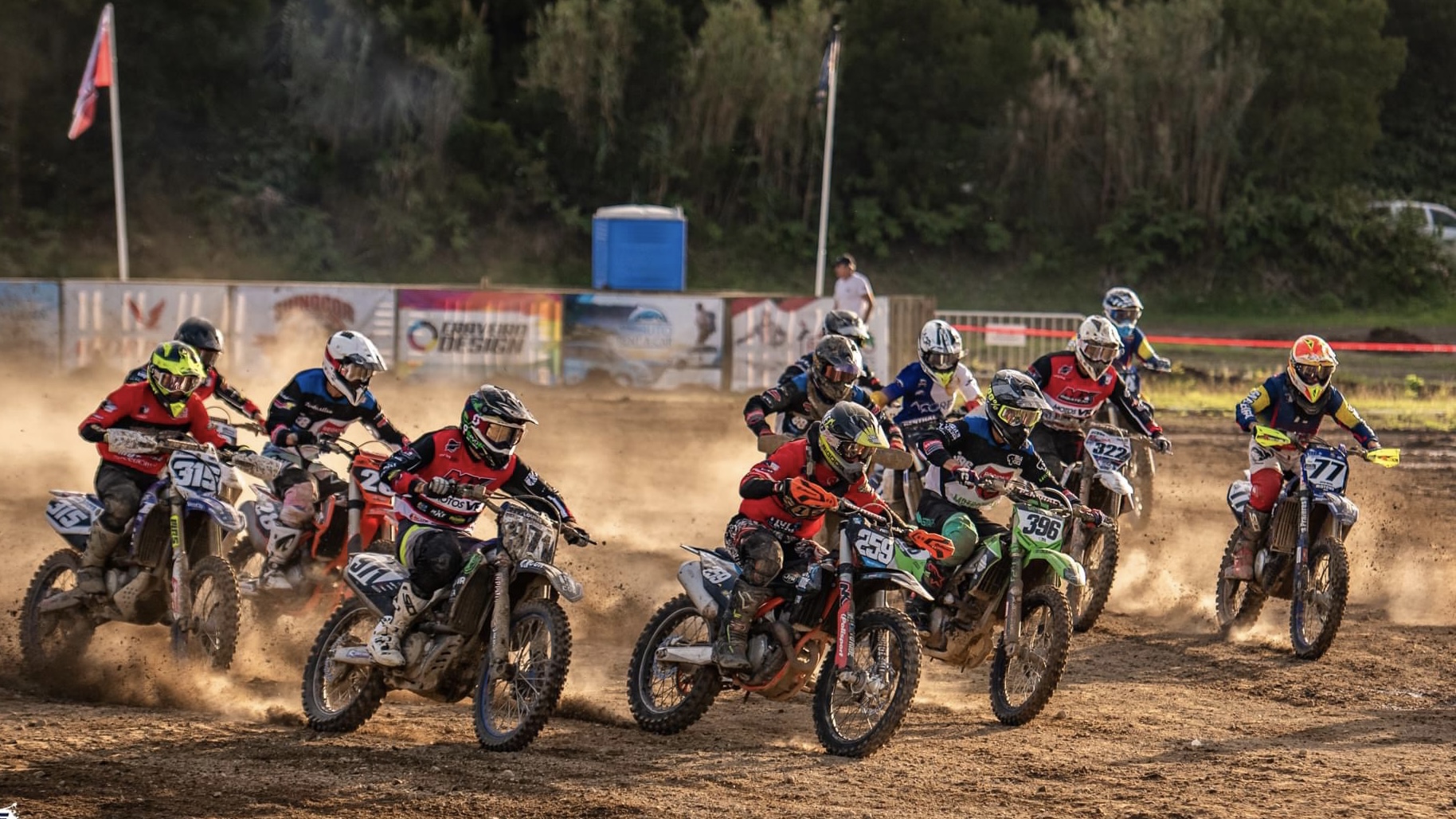 Motocross: MX das Regiões adiado thumbnail