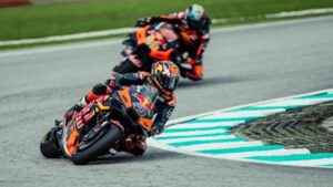 MotoGP, Pilotos da KTM satisfeitos com a moto em Sepang thumbnail