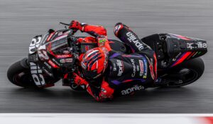 MotoGP, Valência, Treino: Viñales esmaga recorde de Lorenzo, Bagnaia no Q1 thumbnail