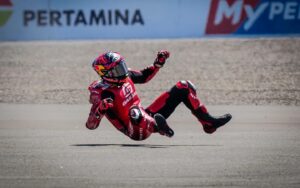 MotoGP, Augusto Fernández: “A equipa oficial da KTM ajudou-me muito” thumbnail