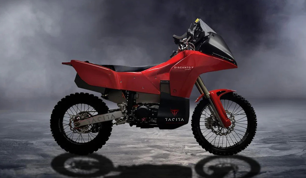 Rally, Dakar 2024: Tacita regressa com a moto elétrica ‘Discanto’ thumbnail