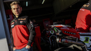 WSBK, Álvaro Bautista: “Talvez ganhe porque sou bom piloto, não pelo peso” thumbnail