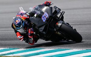 MotoGP, Testes Sepang: Martín já bateu o recorde da pista na primeira hora da sessão thumbnail