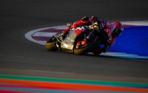 MotoGP, Elementos da Aprilia confiantes com o pacote de 2024 thumbnail