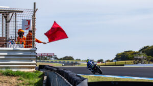 WSBK, Austrália: A grave queda de Rea que motivou a bandeira vermelha thumbnail