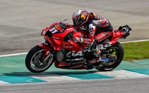 MotoGP, Acosta mais rápido do que Pirro na primeira hora de testes no Qatar thumbnail