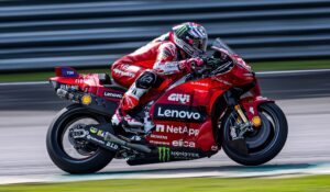 MotoGP: Ducati e KTM foram as mais rápidas no teste do Qatar thumbnail