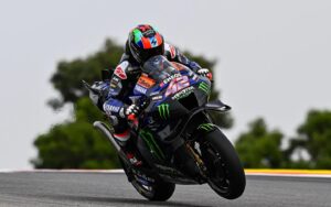 MotoGP, Álex Rins (DNF): “Decidimos manter a afinação e foi um grande erro” thumbnail