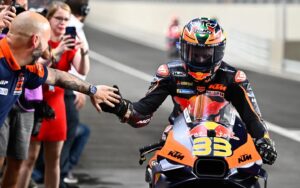 MotoGP, Brad Binder (2.º): “Muito mais feliz com o segundo lugar de hoje” thumbnail