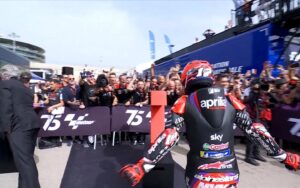 MotoGP, O que disseram os três primeiros do sprint thumbnail