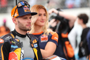 MotoGP, Brad Binder: “Tirar o chapéu ao Acosta, merece o pódio” thumbnail
