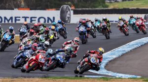 WSSP, Barcelona: Montella lidera, QJMotor estreia-se nas Supersport thumbnail