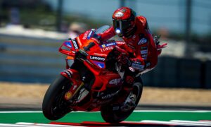 MotoGP, Espanha, Treino: Bagnaia o mais rápido na sexta-feira thumbnail