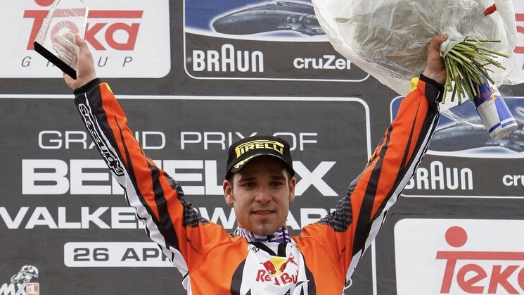 Vídeo Motocross: A primeira vitória de Rui Gonçalves no Mundial de MX2 faz hoje 15 anos! thumbnail