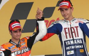 MotoGP, Lorenzo vs. Pedrosa? Pilotos de MotoGP antecipam o vencedor thumbnail