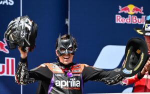 MotoGP, Maverick Viñales (1.º): “Foi um longo período e finalmente consegui” thumbnail