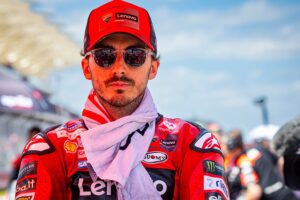 MotoGP, Pecco Bagnaia (DNF): “Foram duas voltas loucas” thumbnail