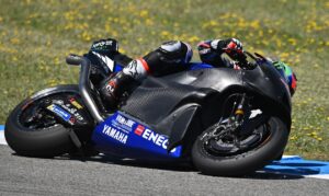 MotoGP, Massimo Meregalli (Yamaha): “Tentámos melhorar a viragem com o chassis e a aerodinâmica” thumbnail
