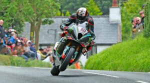 IOMTT 2024: Peter Hickman o mais rápido na sexta-feira thumbnail