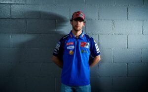 MotoGP, Carlo Pernat diz que Enea Bastianini vai estar numa KTM oficial em 2025 thumbnail