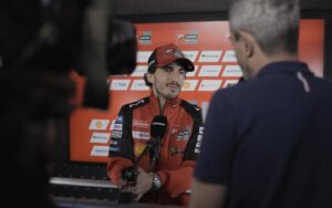 MotoGP, Francesco Bagnaia revela a sua preferência entre Bastianini, Márquez e Martín thumbnail