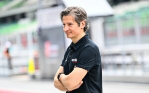 MotoGP, Massimo Rivola: “Vamos ver se temos um italiano numa moto italiana” thumbnail