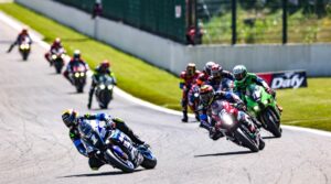 EWC, 8h de Spa: Yamaha lidera à frente da Suzuki thumbnail