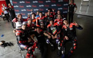 MotoGP, Aprilia celebrou o All Stars durante o fim de semana thumbnail