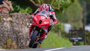 IOMTT, Superstock TT: Todd encerra a sequência de vitórias de Peter Hickman thumbnail