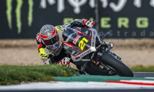 BSB, Knockhill, Corrida 3: Iddon vence sob bandeira vermelha thumbnail