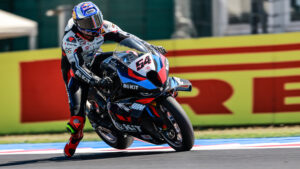 WSBK, Misano, Corrida 1: Razgatlioglu vence e passa a líder do mundial thumbnail