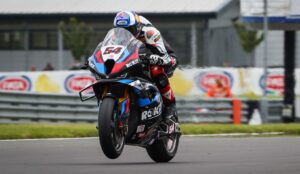 WSBK FP2, Donington: Toprak dominante na sexta-feira thumbnail