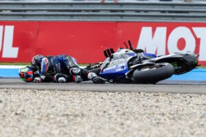 Vídeo – o “high side” de Alex Rins na curva 1 do GP de Assen thumbnail