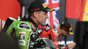 WSBK, Alex Lowes (2º): “Foi a minha melhor corrida em Donington” thumbnail