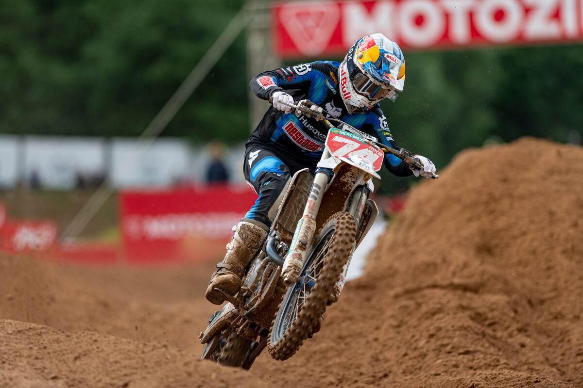 MX2, Qualificação: De Wolf vence duelo infernal com Coenen thumbnail