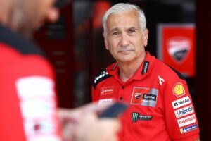 MotoGP, Davide Tardozzi ‘Tenho pena do Jorge porque ele está numa Ducati’ thumbnail