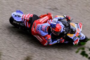 MotoGP, John McGuinness ‘O Marquez foi fantástico;Não sei se é louco…’ thumbnail