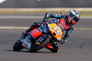 Moto3, Iván Ortolá fortíssimo faz a pole position em Silverstone thumbnail