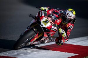 WSBK: As preocupações de Serafino Foti (Ducati) com o lastro na moto de Bautista thumbnail