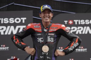 MotoGP, Aleix Espargaro (3º.): Um dos melhores sábados desde que cheguei à Aprilia” thumbnail