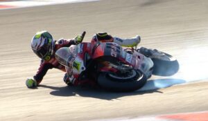 WSBK, Álvaro Bautista (2º.): “A queda? Foi o vento que me empurrou” thumbnail