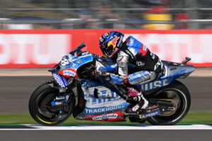 MotoGP, Miguel Oliveira cai e fica de fora do GP de Silverstone thumbnail