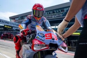 MotoGP, Davide Tardozzi: “O Marc vai ganhar uma corrida antes do final da época” thumbnail