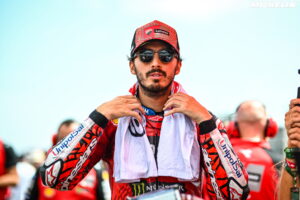 MotoGP, Francesco Bagnaia ‘temos uma vista de 180 graus;é impossível não me ter visto’ thumbnail