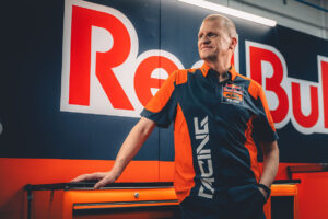 MotoGP: KTM confirma Aki Ajo como novo chefe da equipa de MotoGP thumbnail