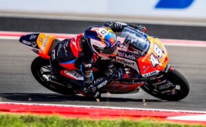 Moto3, Indonésia: Pole de Ortolá à frente de Veijer e Furusato thumbnail