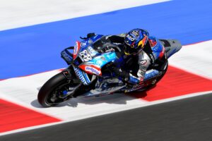 MotoGP, Miguel Oliveira vai passar pela Q1 depois de terminar o dia na 16ª posição thumbnail